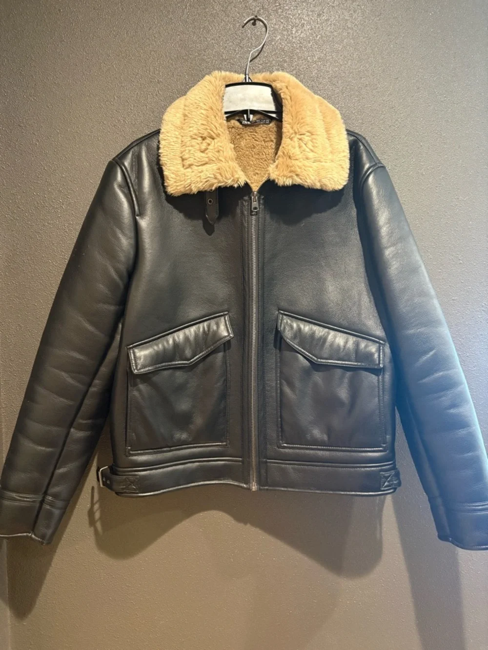 ZARA Mens Size L Black Vegan Leather Bomber Jacket Tan Shearling Collar - Picture 1 of 7